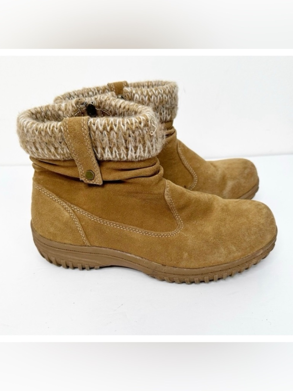 KHOMBU | Laura All Weather Ankle Suede Boots in Tan Water Resistant Size 7‎
